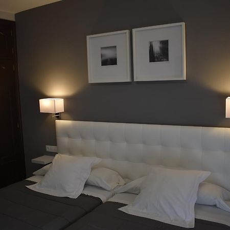 Hostal El Rocio Paracuellos de Jarama Extérieur photo