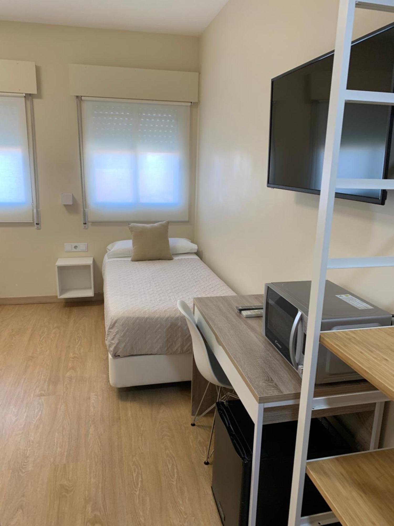 Hostal El Rocio Paracuellos de Jarama Extérieur photo